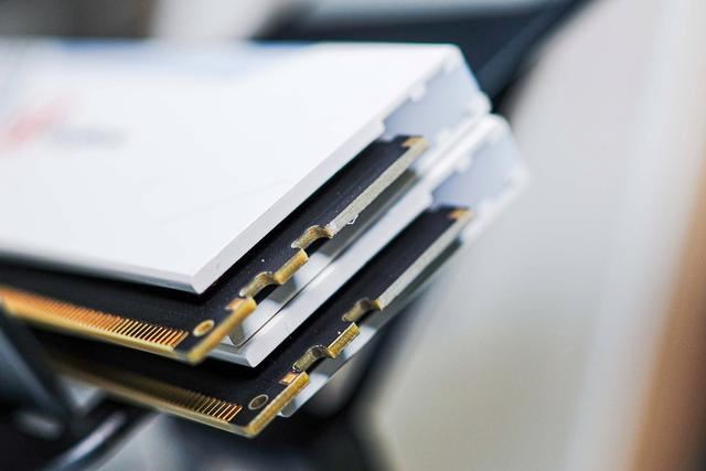 金百达刃DDR5 24Gx4超频测试:含XMP自动超频+手动超频插图3 金百达刃DDR5 24Gx4超频测试:含XMP自动超频+手动超频插图3