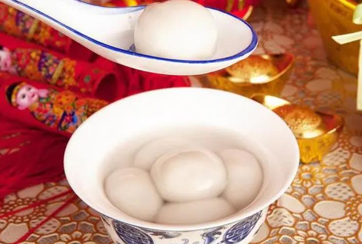 巧克力口味汤圆火了 山东消费者偏爱爆浆汤圆