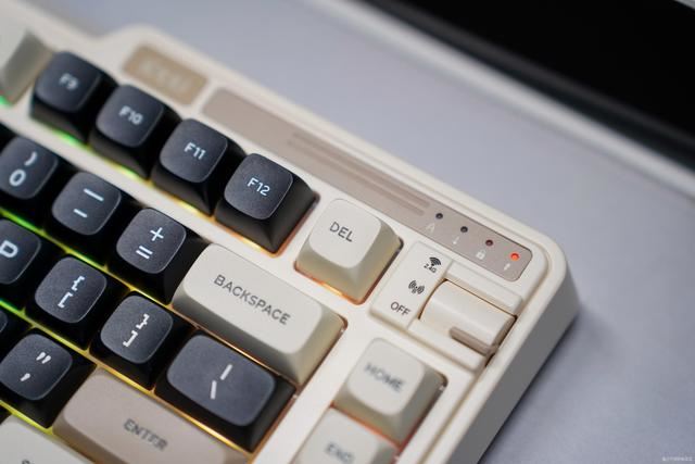 高性价比的复古匠心之作 珂芝K75 Lite三模机械键盘发布插图10 高性价比的复古匠心之作 珂芝K75 Lite三模机械键盘发布插图10