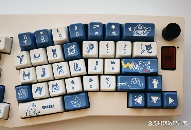 最便宜的三模Alice键盘! 赤度ABM066三模机械键盘全面测评插图2 最便宜的三模Alice键盘! 赤度ABM066三模机械键盘全面测评插图2