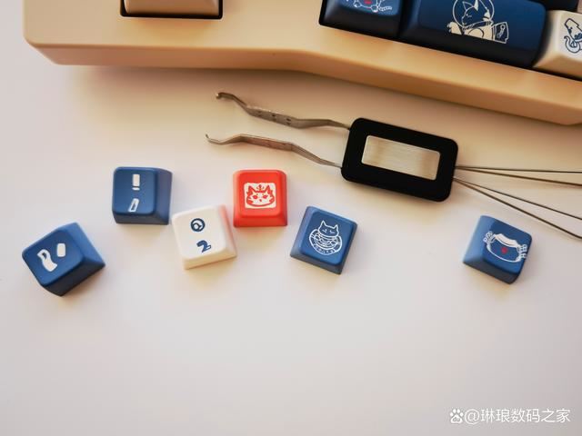 最便宜的三模Alice键盘! 赤度ABM066三模机械键盘全面测评插图7 最便宜的三模Alice键盘! 赤度ABM066三模机械键盘全面测评插图7