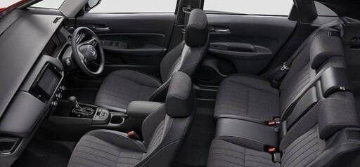 想要炫酷又实用？本田飞度‘BLACK STYLE’让你成为街头霸主！插图6