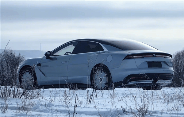 真头号玩家！比亚迪“一号试车员”王传福亲试仰望U7