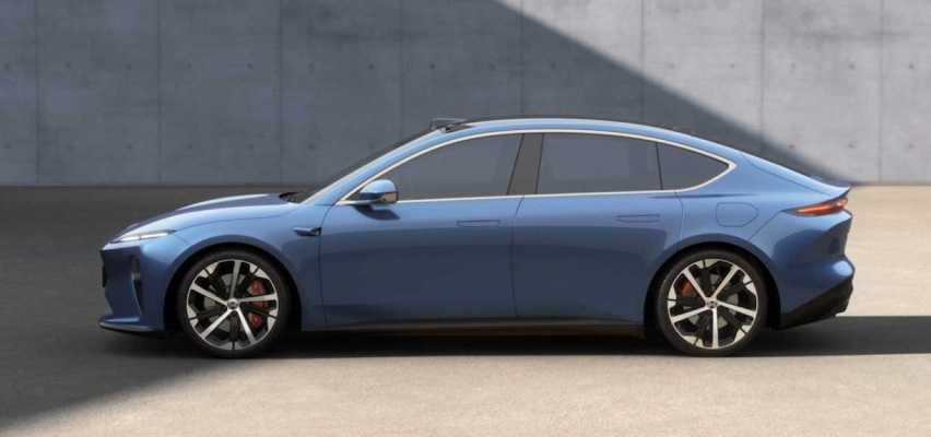 当奔驰都开始降价,豪华车离崩盘也不远了!插图4 当奔驰都开始降价,豪华车离崩盘也不远了!