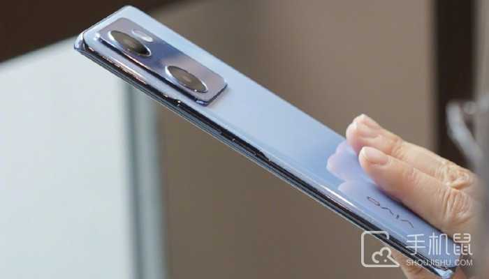 vivoY100有3.5mm独立耳机孔吗?vivoY100可以插耳机吗