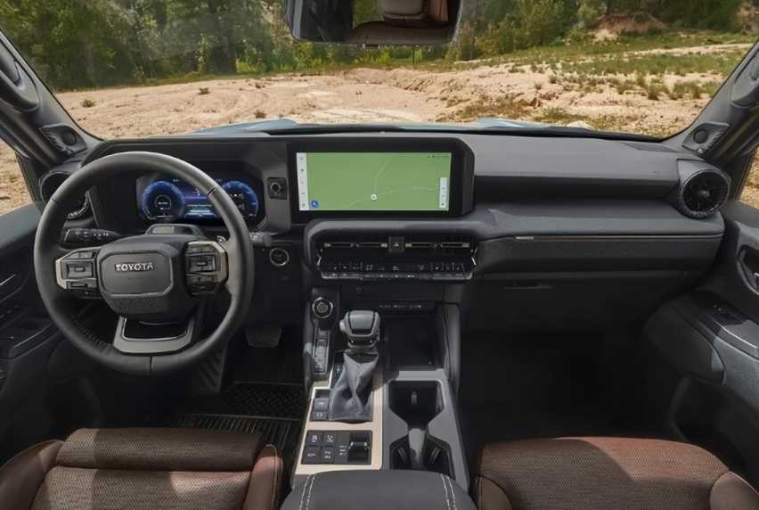 越野“老炮”回归!全新普拉多亮相车展,外观复古,还配2.4T混动插图3 越野“老炮”回归!全新普拉多亮相车展,外观复古,还配2.4T混动