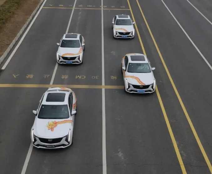 “豪华后驱 龍重登场”全新CT5快闪巡游成都站插图7 “豪华后驱 龍重登场”全新CT5快闪巡游成都站