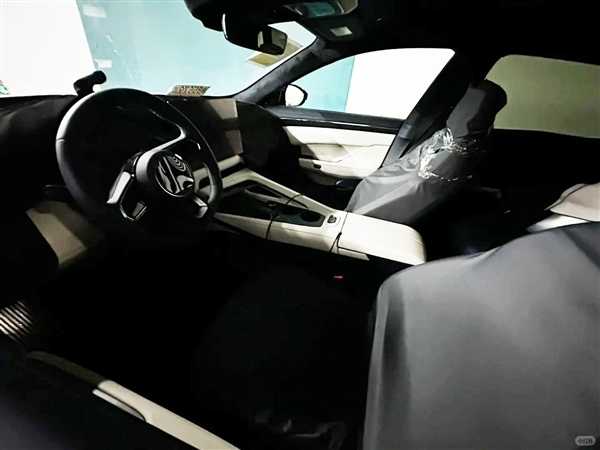 全新极氪001上市定档:中国首位F1车手周冠宇出任首席操控官插图3 全新极氪001上市定档:中国首位F1车手周冠宇出任首席操控官