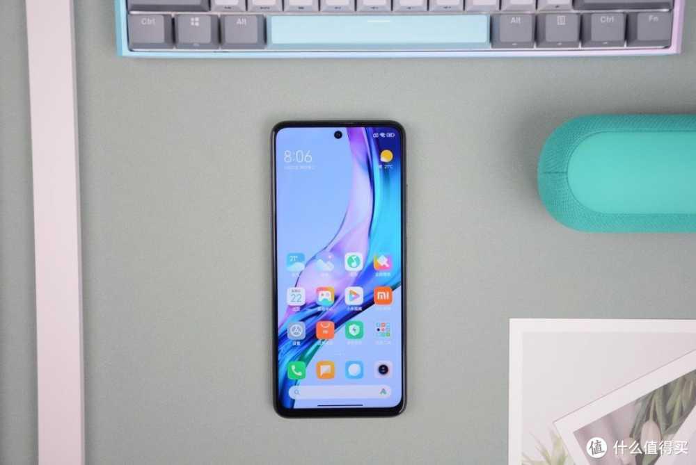 雷军太猛了：12GB+256GB仅1299元，90万性能跑分+5080mAh