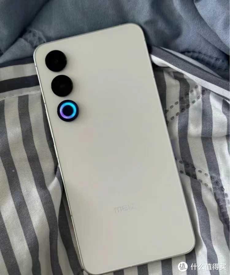 性价比之王：三星屏幕+第三代骁龙8+2亿像素，仅3499元