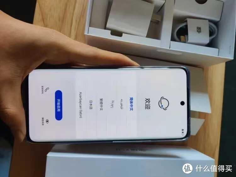 荣耀千元机销量之王：5800mAh+硬核曲面屏+1亿主摄，仅1249元