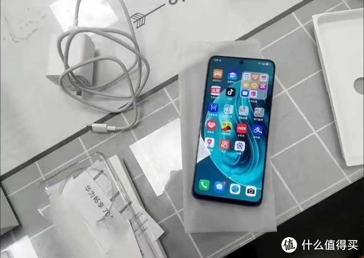 荣耀千元机销量之王：5800mAh+硬核曲面屏+1亿主摄，仅1249元