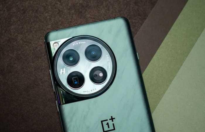 一加 11/12 系列迎来系统更新，新增众多 AI 实用功能、修复解锁、网络信号等问题