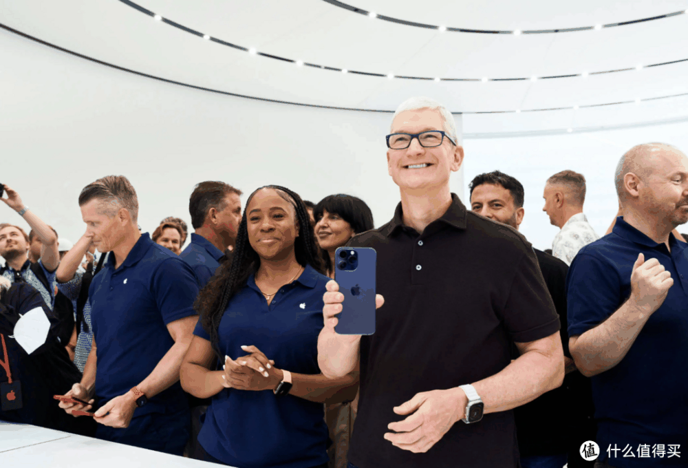 重回竖排设计!iPhone16依旧双摄镜头,256GB起步,120Hz屏幕!插图2 重回竖排设计!iPhone16依旧双摄镜头,256GB起步,120Hz屏幕!