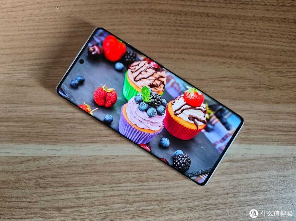 护眼很重要，1.5k东方屏究竟如何？一加 Ace 3 屏幕使用感受