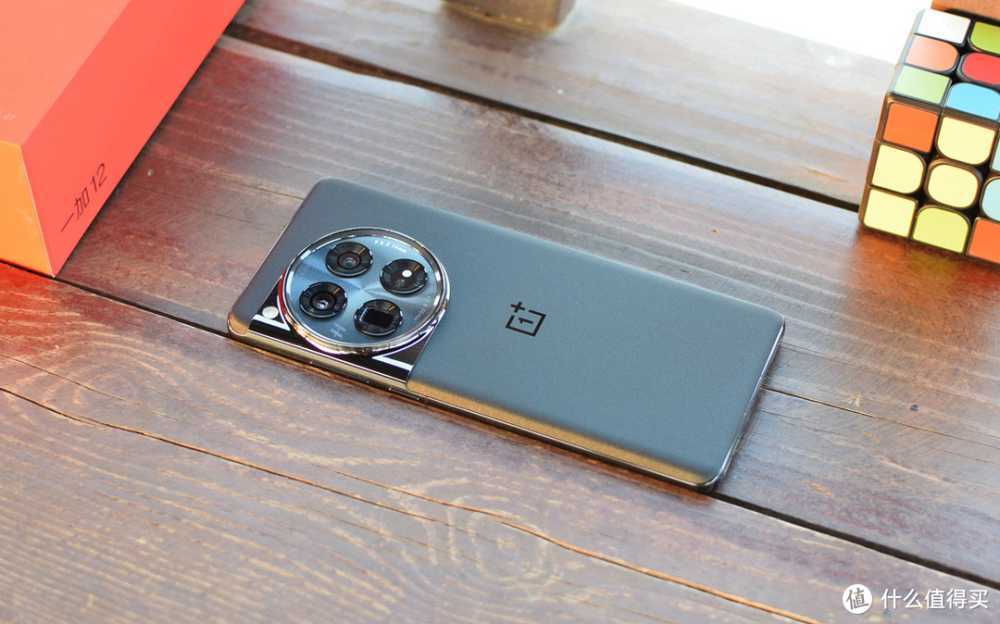 雨夜测评 篇六十:一加12入手10天,哪样都好,就是…插图1 一加12入手10天,哪样都好,就是…