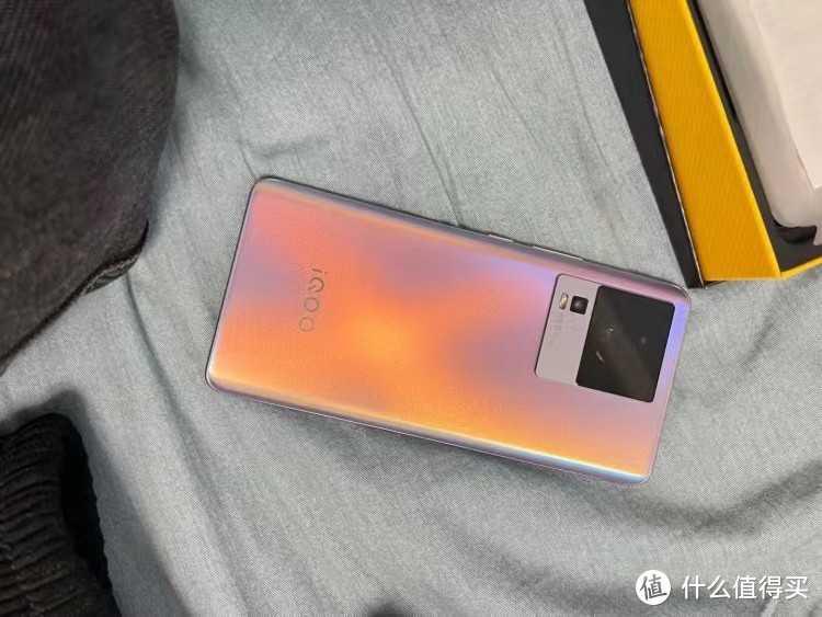 120W+天玑8200+5000mAh，12+256GB降至1389元