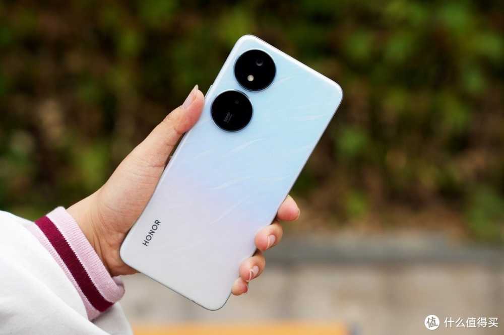 荣耀Play8T 5G智能手机：超能续航与卓越性能的完美结合