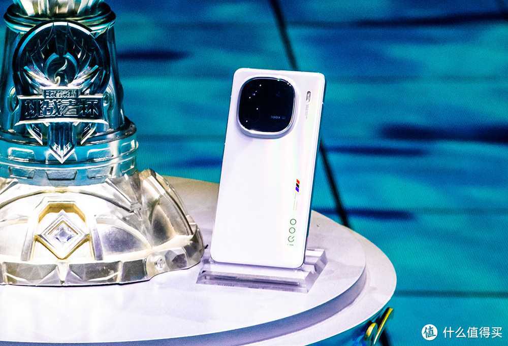 vivo“用力太猛”，发布两个月跌去465元，骁龙8Gen3+120W