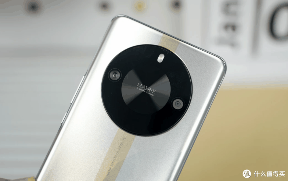 买手机不用图太贵，这几款都是低价高配，用个6年没问题