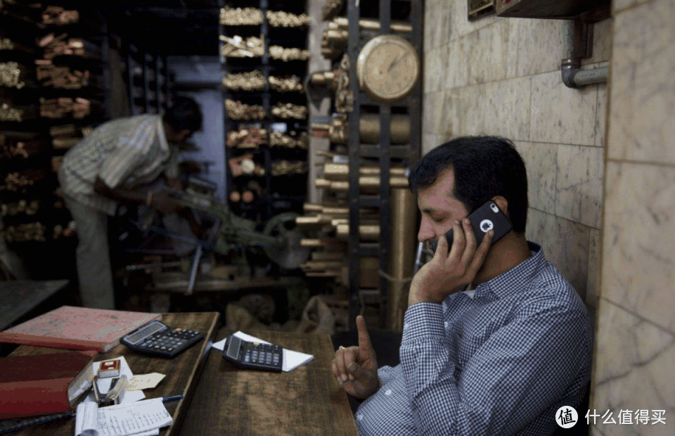 想成为印度最大的iPhone代工厂，斥巨资收购后，印度财团尴尬了！