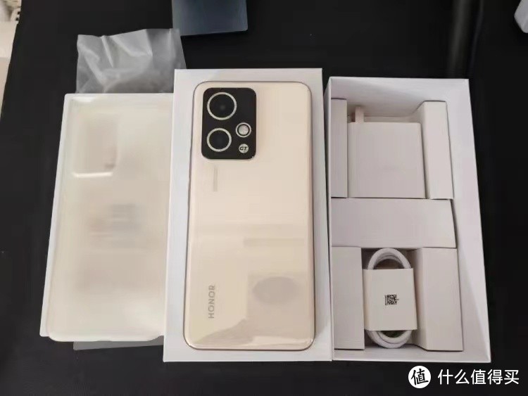 荣耀太猛了：24GB+1TB仅3699元，售价更亲民了