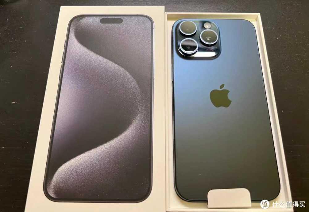 库克困惑:苹果15ProMax降价1300元了,你们还不要吗?插图3 库克困惑:苹果15ProMax降价1300元了,你们还不要吗?