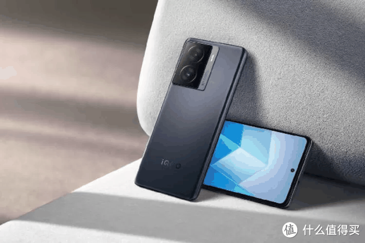 跌至1099元，256GB大内存+6000mAh大电池+5000万相机，真香机！