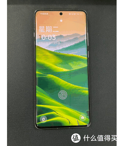 一加12"手机发布！性能怪兽还是颜值担当？