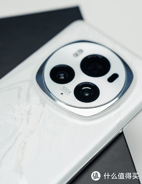 为什么荣耀Magic6 Pro比华为Mate60 Pro看起来配置更高还便宜