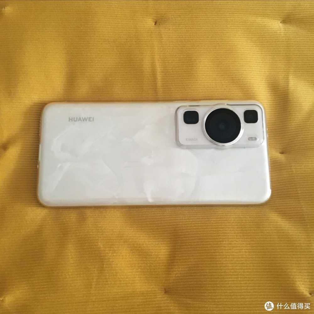 我妈让我别黑华为，丧良心，你们的华为p60聊微信也会发烫卡顿吗？我来问问