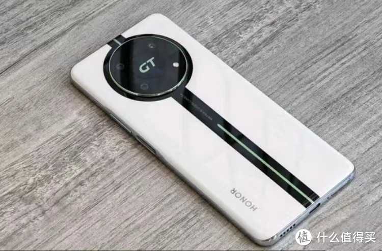 荣耀爆发了：骁龙888+16300mm²+66W，12GB+256GB跌至1499元