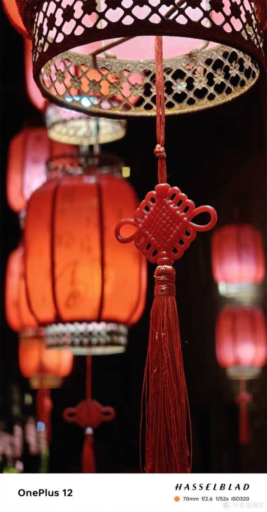 开学季，旗舰机的对决：我该选择一加12还是iPhone 15 Pro Max