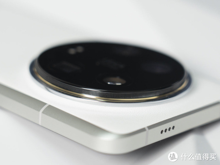 小米14 Ultra评测：影像新层次 这次高端成了