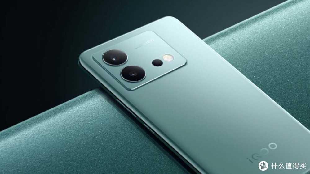 高性价比电竞手机,骁龙8+和 V1+芯片,120W超充+144Hz屏,仅1849元插图 高性价比电竞手机,骁龙8+和 V1+芯片,120W超充+144Hz屏,仅1849元