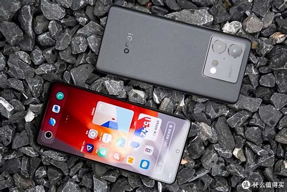 高性价比电竞手机,骁龙8+和 V1+芯片,120W超充+144Hz屏,仅1849元插图4 高性价比电竞手机,骁龙8+和 V1+芯片,120W超充+144Hz屏,仅1849元