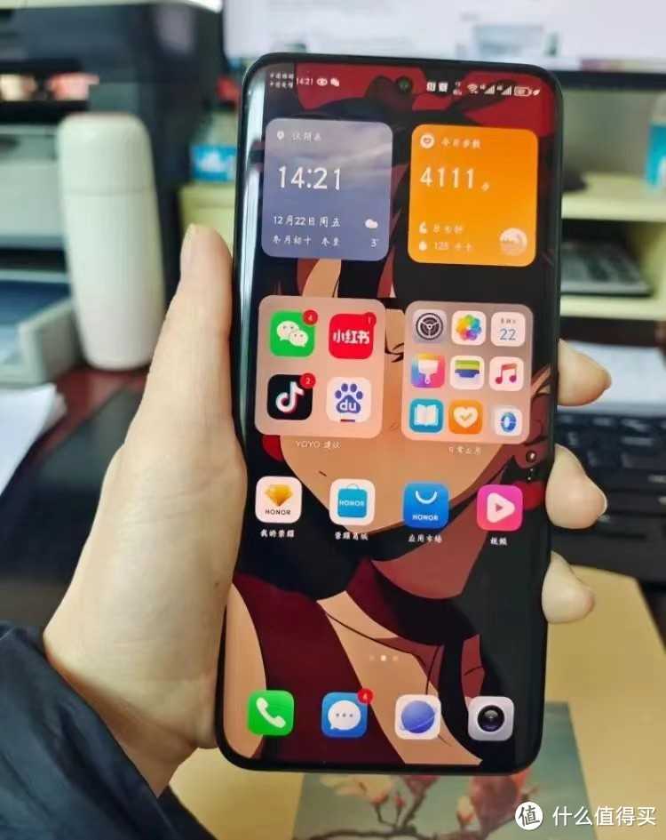 荣耀100跌至2299元，单反机索尼IMX906影像，3840Hz高频护眼屏