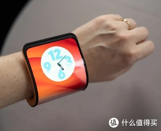 MWC 2024:联想再次推出可以“掰弯”的概念手机插图2 MWC 2024:联想再次推出可以“掰弯”的概念手机