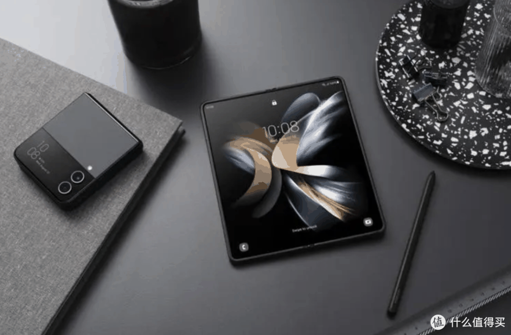 新潮硬件 篇五十五：直屏机终将淘汰？折叠屏手机未来会成为市场主流吗？恐怕没那么简单！