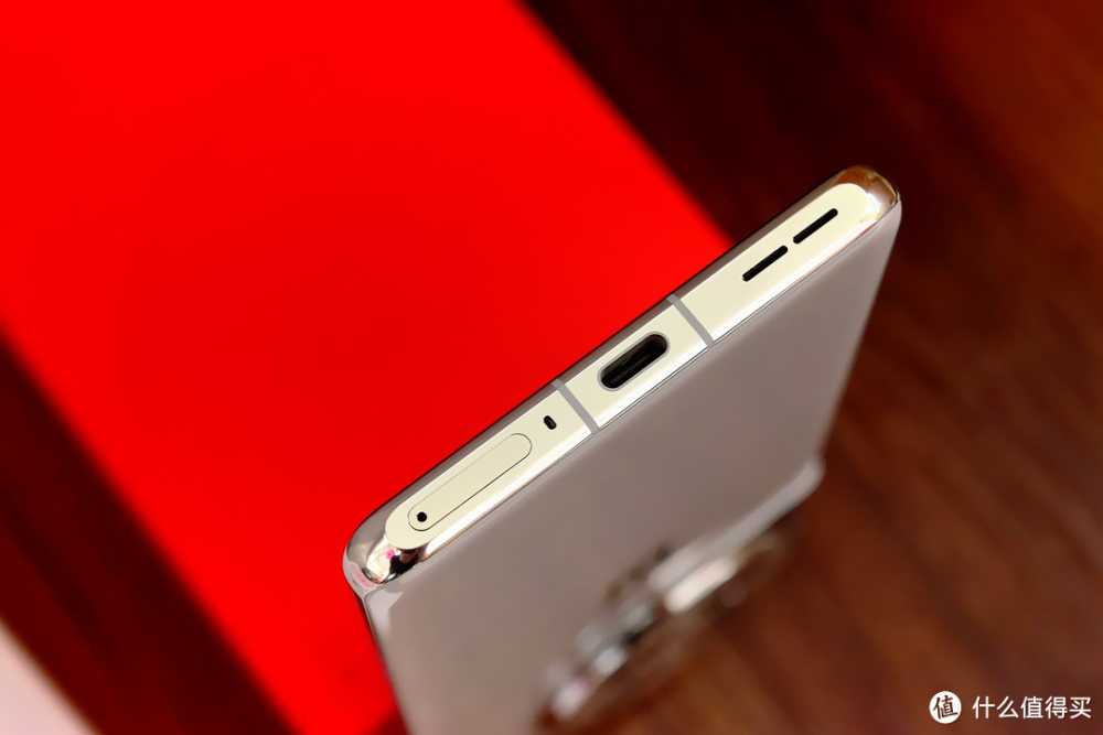 一加十周年数字旗舰，哈苏全焦段超光影加持:一加12上手体验！