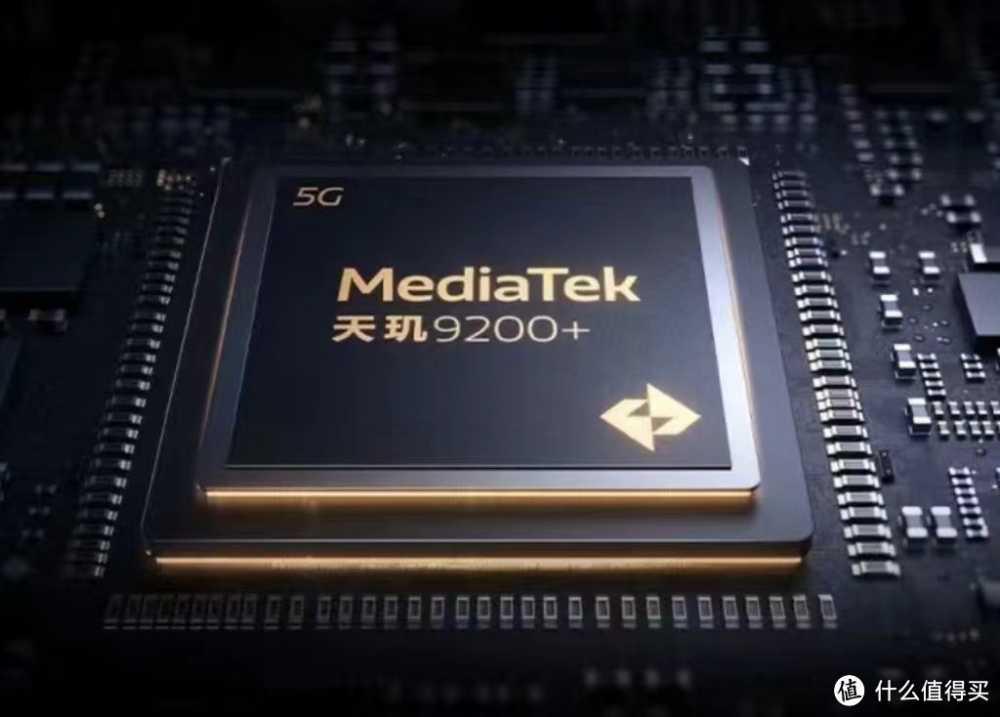 跑分177万，1.5K直屏+120W闪充+天玑9200+双芯，16G大运存2299元！