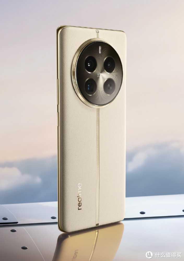 中端机质价比之王即将发布(真我12系列)，搭载6400万超光影潜望长焦，首发长焦揽月功能