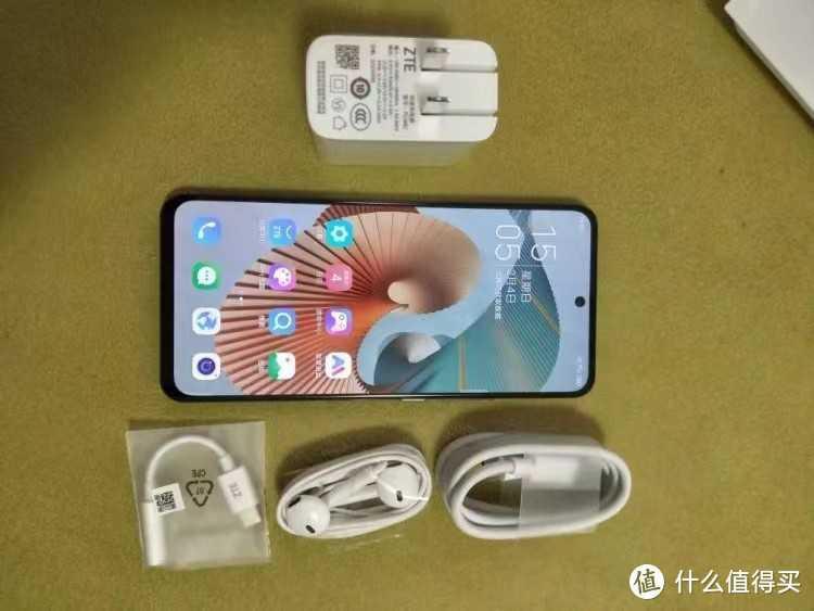 谁才是性价比之王？6400万+6400万双主摄、骁龙888，仅999元