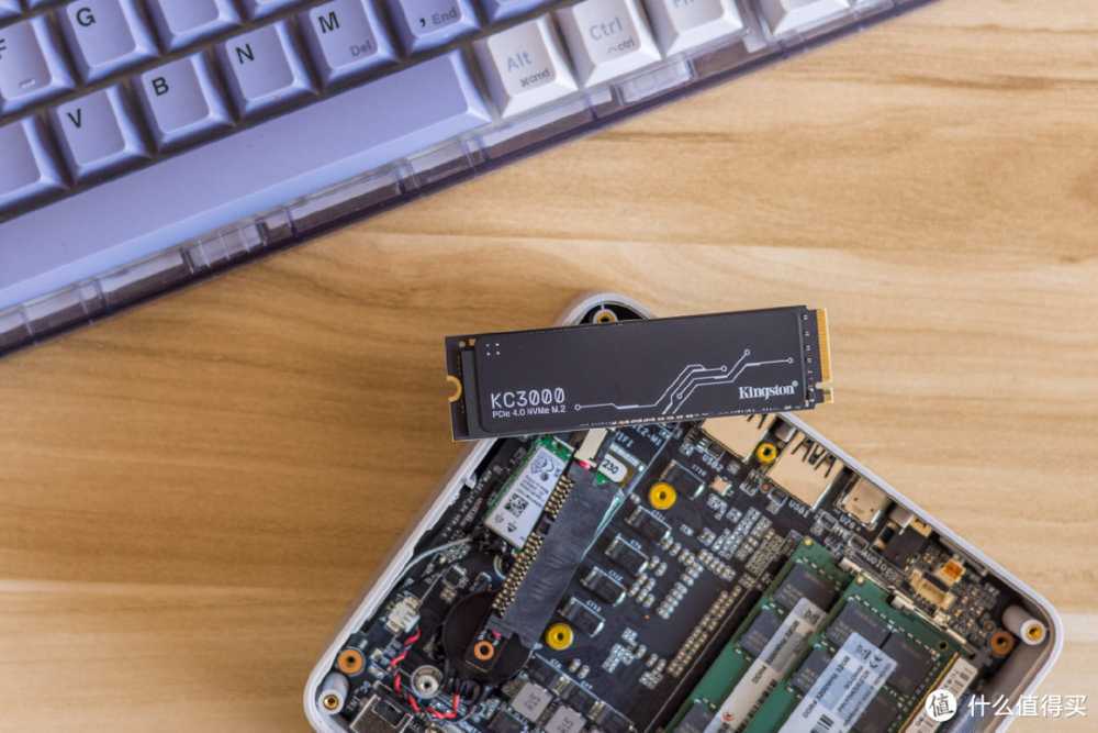 开学季游戏装备大换新，五款值得入手的高性能电竞游戏装备分享