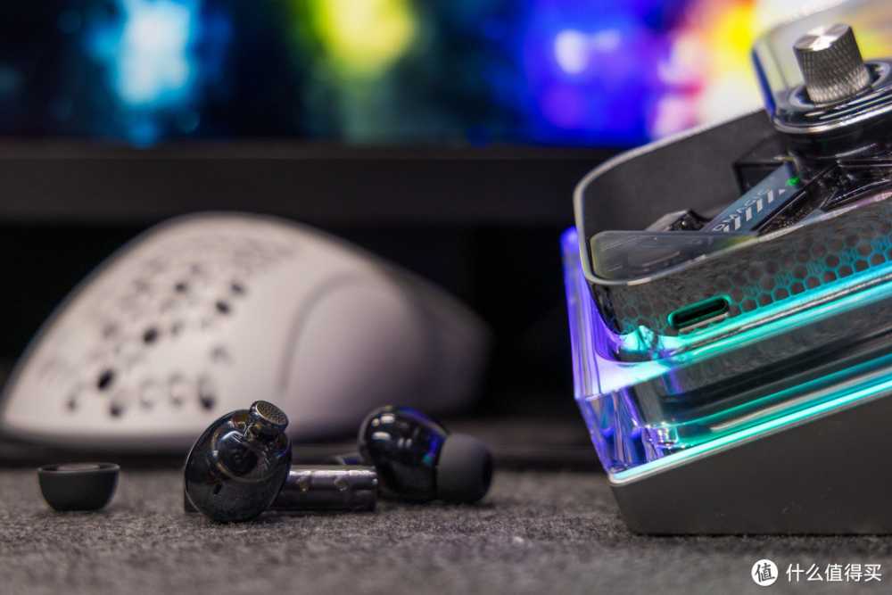 开学季游戏装备大换新，五款值得入手的高性能电竞游戏装备分享