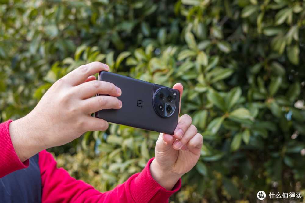 开学季游戏装备大换新，五款值得入手的高性能电竞游戏装备分享