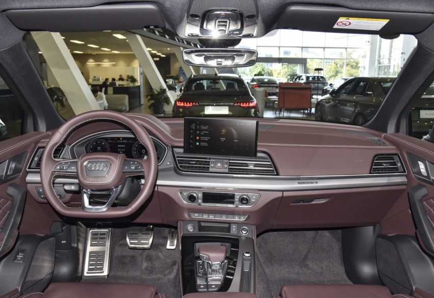 豪华中型SUV的对决,奥迪Q5L与宝马X3谁才是更好的选择?插图7 豪华中型SUV的对决,奥迪Q5L与宝马X3谁才是更好的选择?