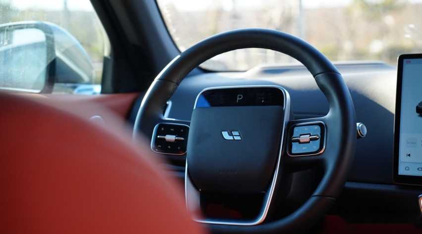 试驾理想L7，我们该用什么样的眼光看待它？