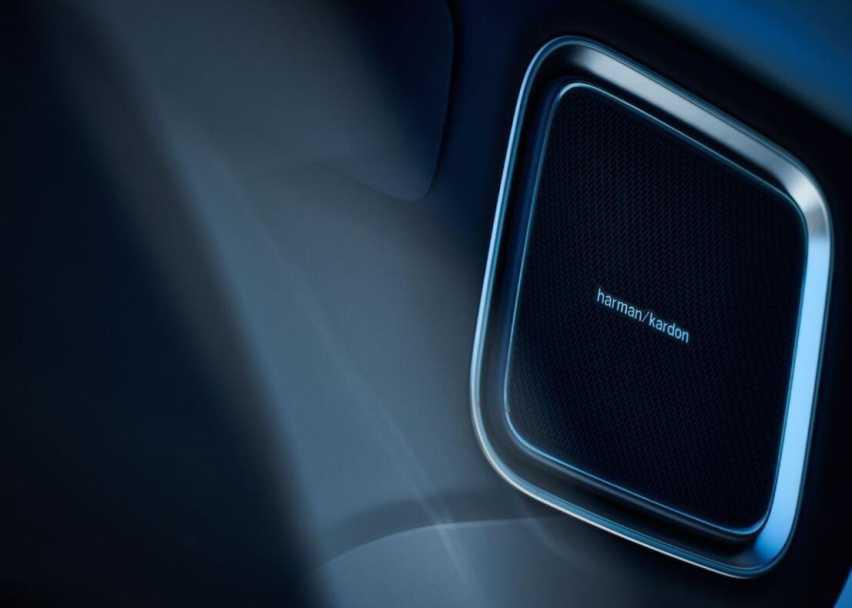 极星4与特斯拉Model Y掰手腕:“北欧风”到底比“毛坯房”香多了!插图12 极星4与特斯拉Model Y掰手腕:“北欧风”到底比“毛坯房”香多了!