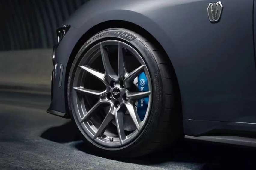 福特“黑马”国内首秀，搭5.0L+10AT，支持合法上路